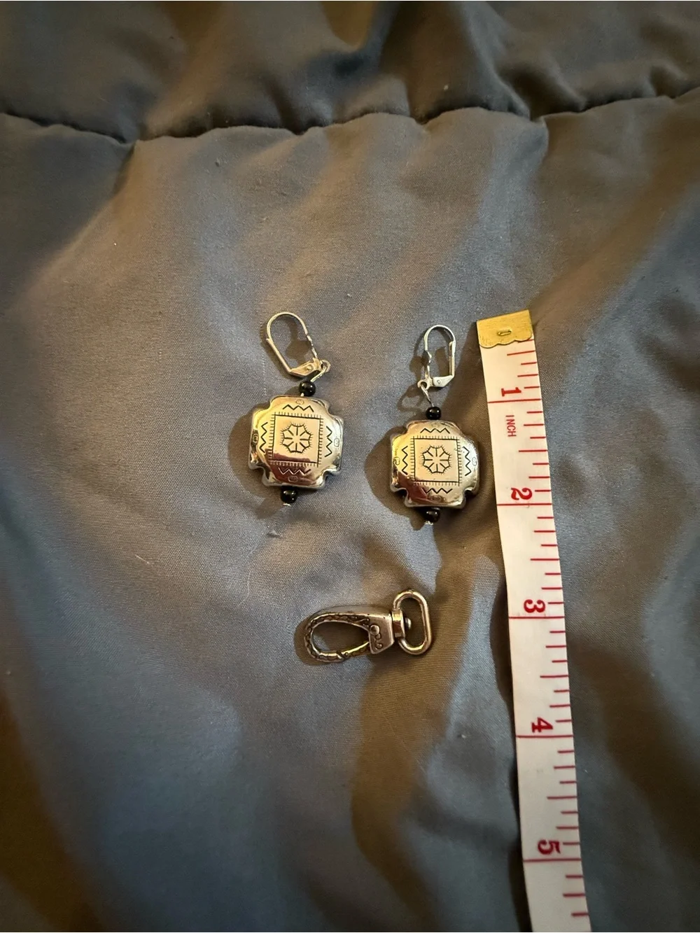 Vintage Southwestern Silver Tone Dangle Earrings Black Bead Boho Western